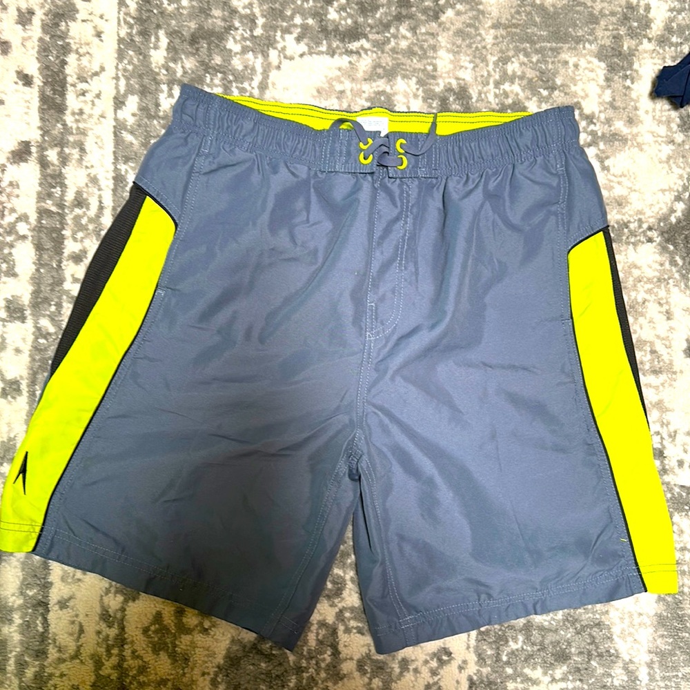 Men’s swim trunks with pockets - Picture 1 of 1